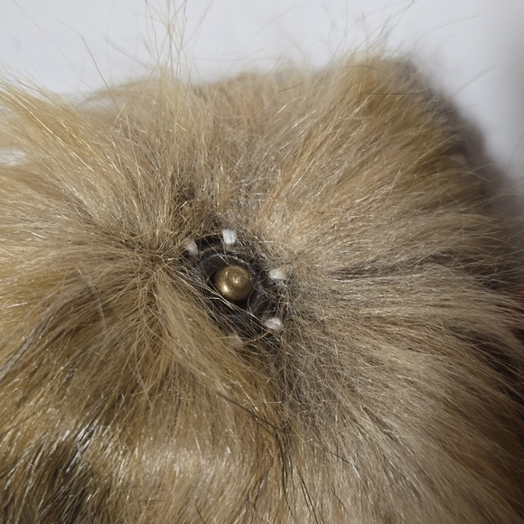 Hat - Picture 6 of 7